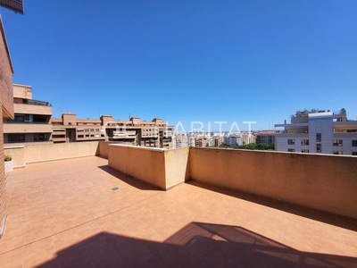 Alquiler ático magnifico ático dúplex y terraza con tres orientaciones en Valencia