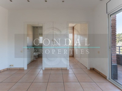 Alquiler casa en calle bosc tv casa moderna con piscina, jardín y 4 habitaciones en Cervelló