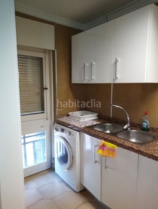 Alquiler piso 3 dormit. ( dos disponibles) baño y aseo alcalde juan fernandez - la juncal en Sevilla