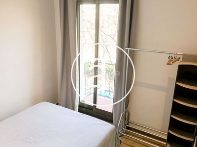 Alquiler piso apartamento amueblado con balcón exterior en poblenou en Barcelona