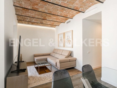 Alquiler piso bonito piso amueblado junto a verdaguer en Barcelona