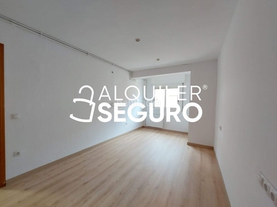 Alquiler piso c/ escultor llimona en Centre-Eixample-Can Llobet-Can Serra Barberà del Vallès