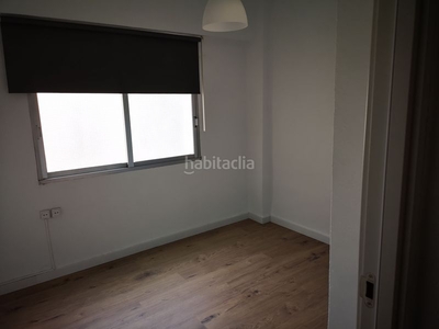 Alquiler piso con 2 habitaciones amueblado con ascensor y aire acondicionado en Valencia