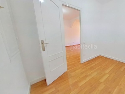 Alquiler piso con 2 habitaciones en Les Planes Hospitalet de Llobregat (L´)