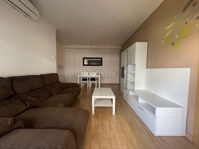 Alquiler piso con 3 habitaciones con ascensor, piscina, calefacción y aire acondicionado en Terrassa