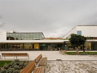 Alquiler piso con 4 habitaciones con ascensor, parking y aire acondicionado en Hospitalet de Llobregat (L´)