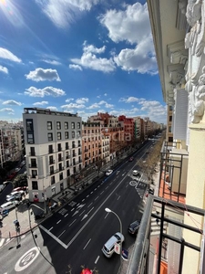 Alquiler piso con 4 habitaciones con ascensor y calefacción en Madrid