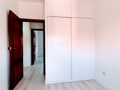 Alquiler piso con 4 habitaciones con calefacción en Madrid