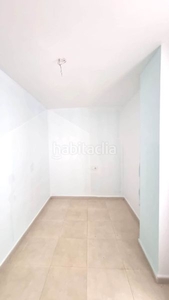 Alquiler piso con 4 habitaciones en El Palo Málaga