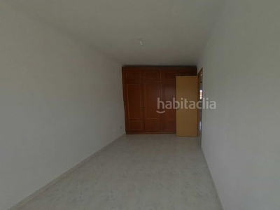 Alquiler piso cuarto con 3 habitaciones en altos de Estepona Estepona