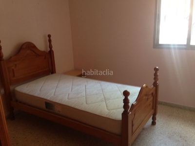 Alquiler piso en calle estrella canopus 6 piso con 2 habitaciones amueblado con calefacción y aire acondicionado en Sevilla