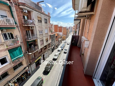 Alquiler piso en carrer del montseny 144 piso con 2 habitaciones con aire acondicionado en Hospitalet de Llobregat (L´)