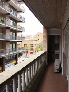 Alquiler piso en carrer manel quer pis de lloguer tipus loft en Girona