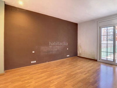 Alquiler piso en de llull 10 bonito piso para entrar a vivir. oportunidad. en Barcelona
