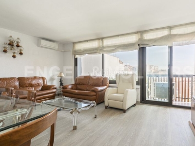 Alquiler piso espectacular piso con terraza y vistas al mar en Barcelona