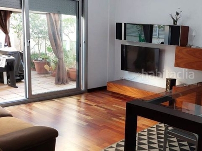 Alquiler piso increible piso en el pedro 91m. 3 hab. planta baja con terreza con parking en Cornellà de Llobregat