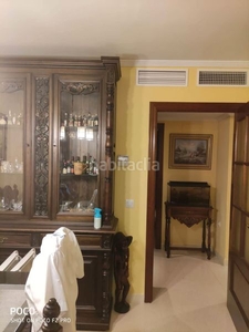 Alquiler piso magnífico piso en teatinos por 1.200€. en Málaga