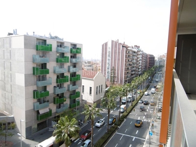 Alquiler piso obra nueva+pk+trastero en La Salut Barcelona