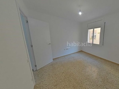 Alquiler piso primero con 4 habitaciones en Creu de Barberà Sabadell