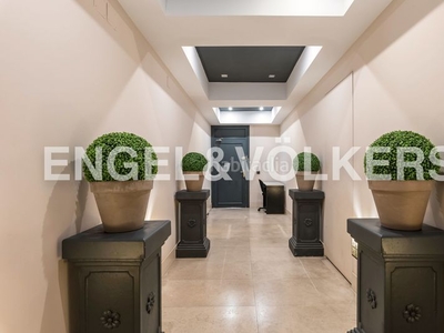 Alquiler piso reformado duplex amueblado de lujo en Recoletos en alquiler en Madrid