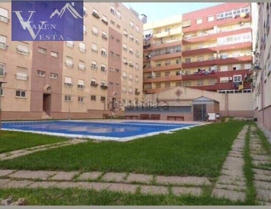 Alquiler piso se alquila vivienda de tres dormitorios en residencial en Valencia