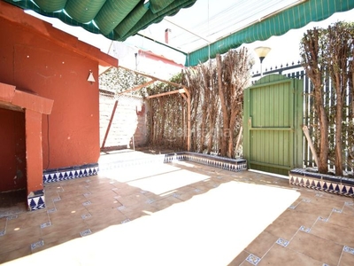 Casa adosada en residencial sirius casa adosada con 4 habitaciones con parking en Dos Hermanas