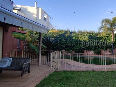 Chalet independiente con jardin y piscina en Almensilla