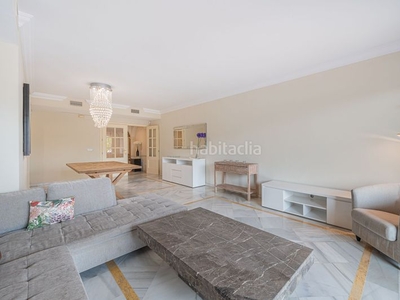 Piso apartamento ubicado en el complejo de magna , nueva andalucía en Marbella