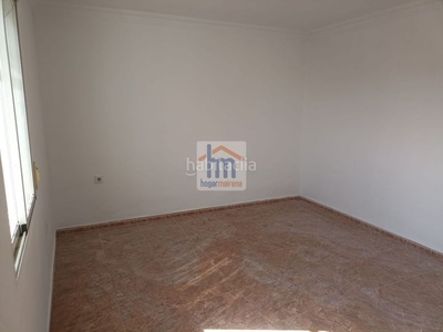 Piso en venta en Parque Alcosa - ciudades, 3 dormitorios. en Sevilla