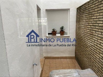 Planta baja en venta en centro, 2 dormitorios. en Puebla del Río (La)
