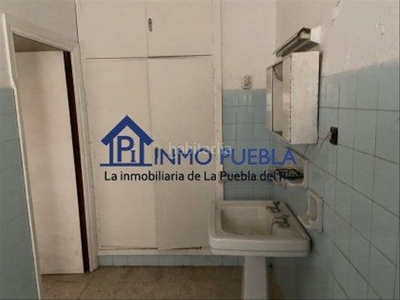 Planta baja en venta en centro, 4 dormitorios. en Puebla del Río (La)