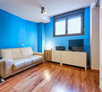 Apartamento de alquiler en Calle de Catalina Suárez, Adelfas