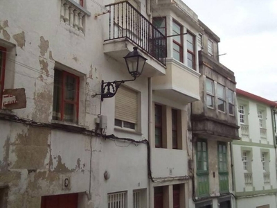 Venta Casa adosada en Rúa Pinche Betanzos. A reformar 96 m²