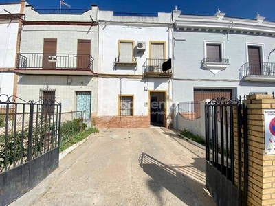 Venta Casa unifamiliar Coria del Río. Plaza de aparcamiento 121 m²