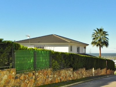Venta de casa con piscina y terraza en Oeste, Nuevo Oeste, Sierrilla (Cáceres), Sierrilla II