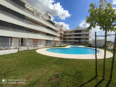 Alquiler Piso Camas. Piso de tres habitaciones Nuevo segunda planta con terraza