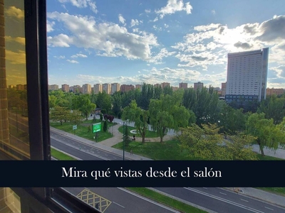 Alquiler Piso Valladolid. Piso de tres habitaciones en Isabel la Católica 29. Quinta planta