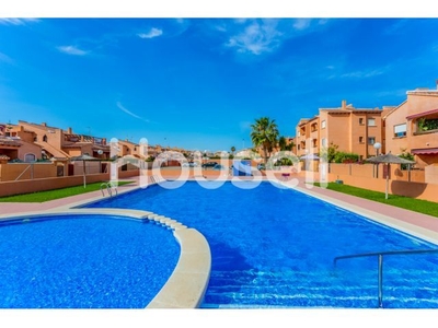 Apartamento en venta de 69 m² Avenida Corcega, 03183 Torrevieja (Alacant)