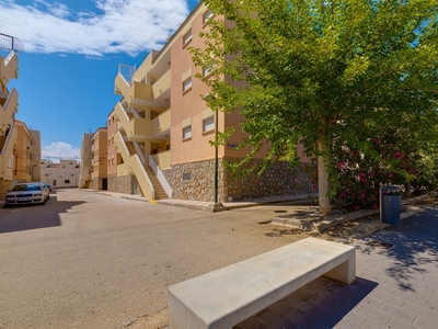Apartamento en venta en Mil Palmeras, Orihuela, Alicante