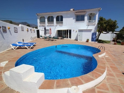 Casa en venta en Nerja, Málaga