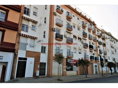 Local comercial Avenida Cristobal Colon Huelva Ref. 92625689 - Indomio.es