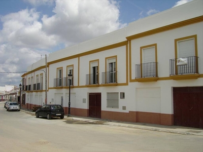 Local comercial Calle Alfonso María de Cepeda La Palma del Condado Ref. 92863635 - Indomio.es