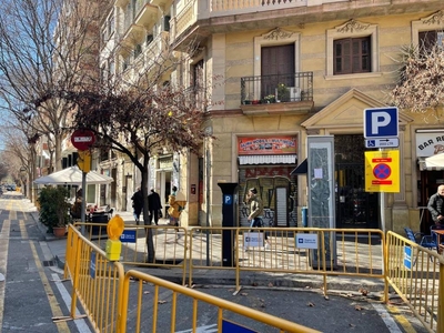Local comercial Calle del Consell de Cent 123 Barcelona Ref. 92381749 - Indomio.es