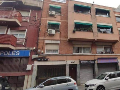 Local comercial Calle Napols Santa Coloma de Gramenet Ref. 92362143 - Indomio.es