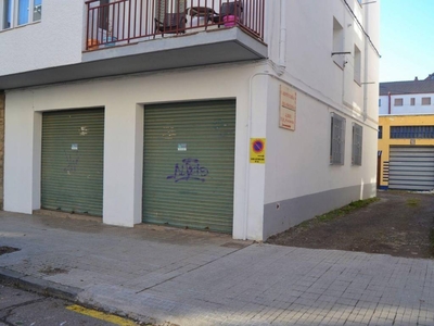 Local comercial Calle pirineos s/n Jaca Ref. 92517735 - Indomio.es