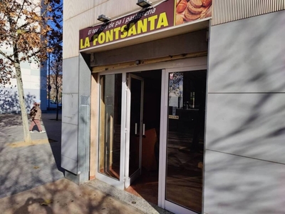 Local comercial Plaza Fontsanta Cornellà de Llobregat Ref. 92484165 - Indomio.es