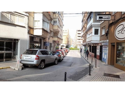 Tienda - Local comercial Badajoz Ref. 92477783 - Indomio.es