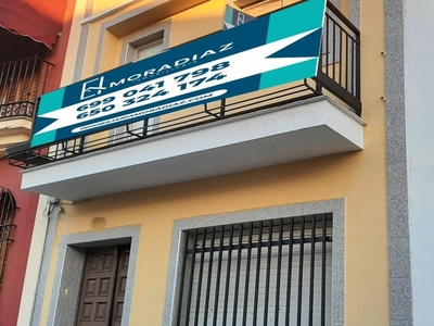 Venta Casa adosada Don Benito. Buen estado con balcón 150 m²