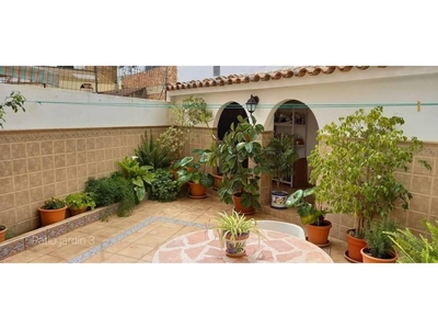 Venta Casa adosada en Calle ricardo capella Picanya. Buen estado con terraza 221 m²