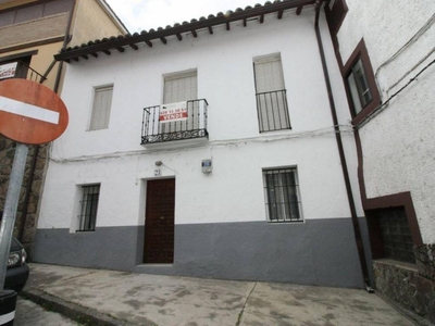 Venta Casa adosada en Calle Solomando 21 Arenas de San Pedro. Buen estado con balcón 180 m²